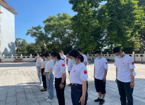 弘旭团总支国庆“缅怀先烈，不忘初心”主题团日活动